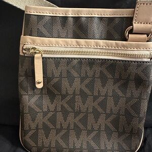 Michael Kors Cream and Gold Interior Bag